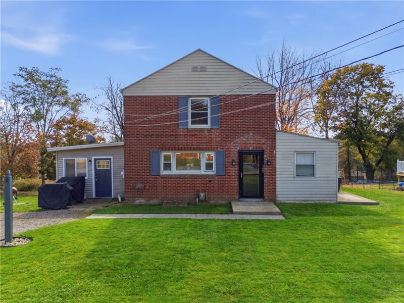 142 Merritt Dr — photo 2