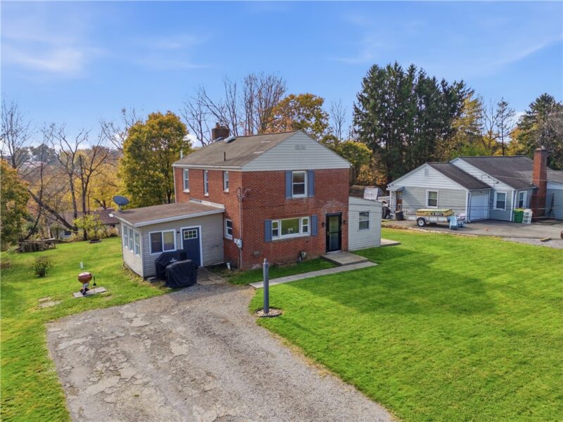 142 Merritt Dr — photo 3