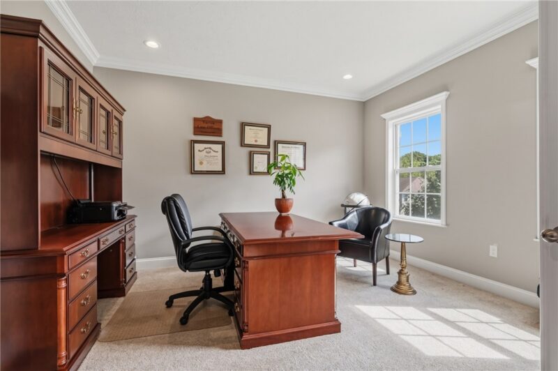 106 Grove Hill Ln — photo 3