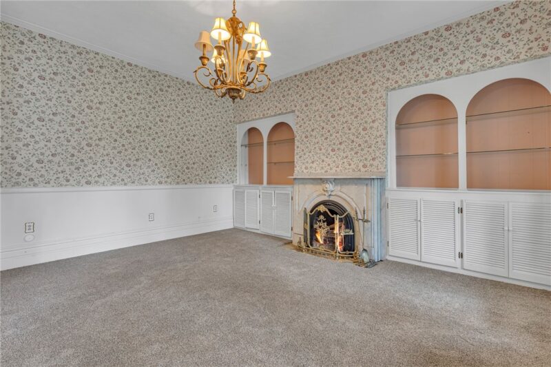 235 College Ave — photo 4