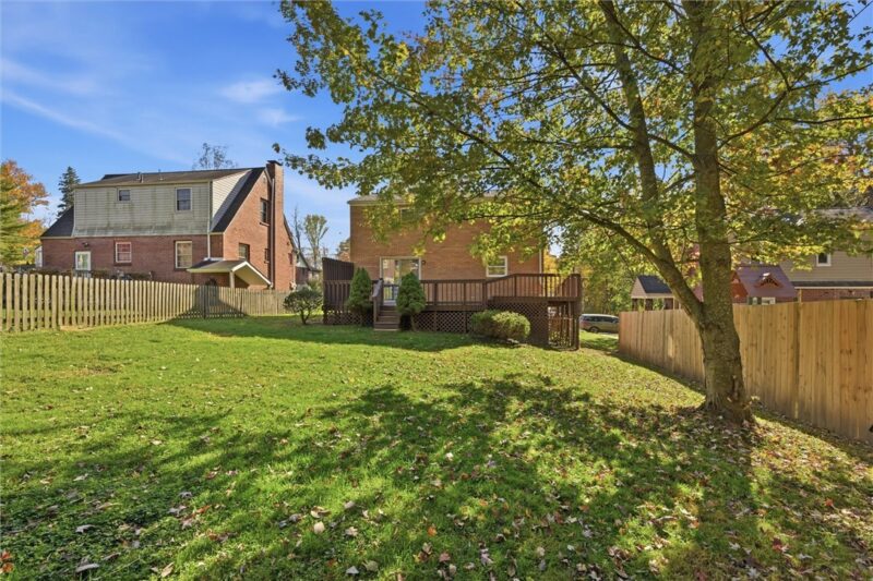 322 Orchard Drive — photo 2