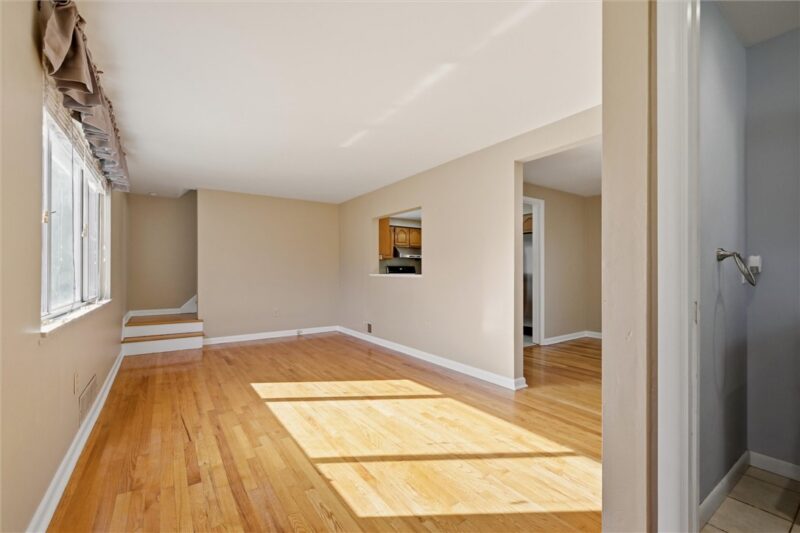 322 Orchard Drive — photo 5