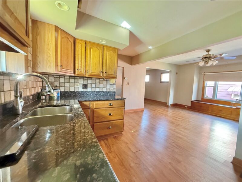 1013 Williams St — photo 7
