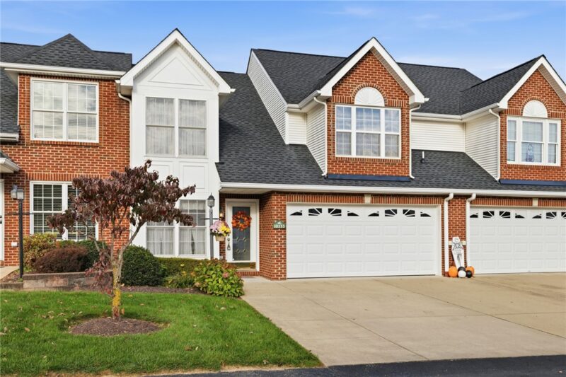 10533 Abbey Ln — photo 2