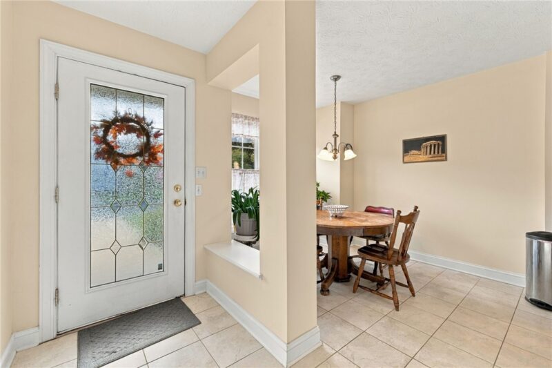 10533 Abbey Ln — photo 6