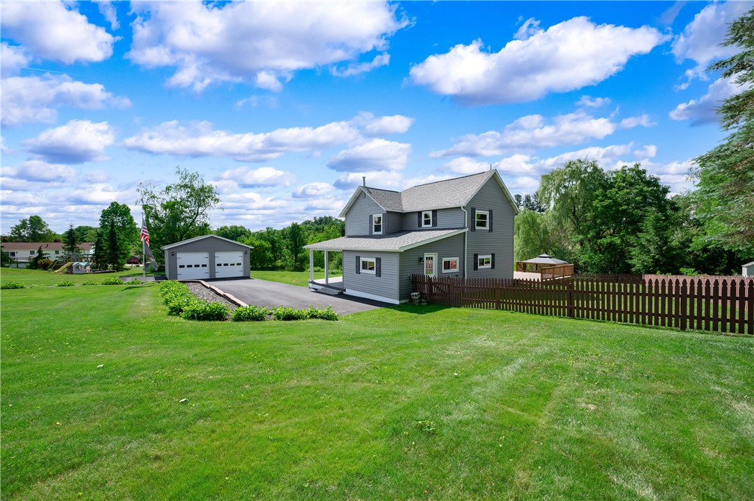 214 Willow Run Dr — photo 1