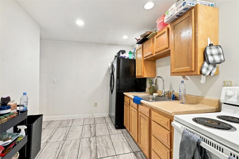 136 S 19th St — photo 5