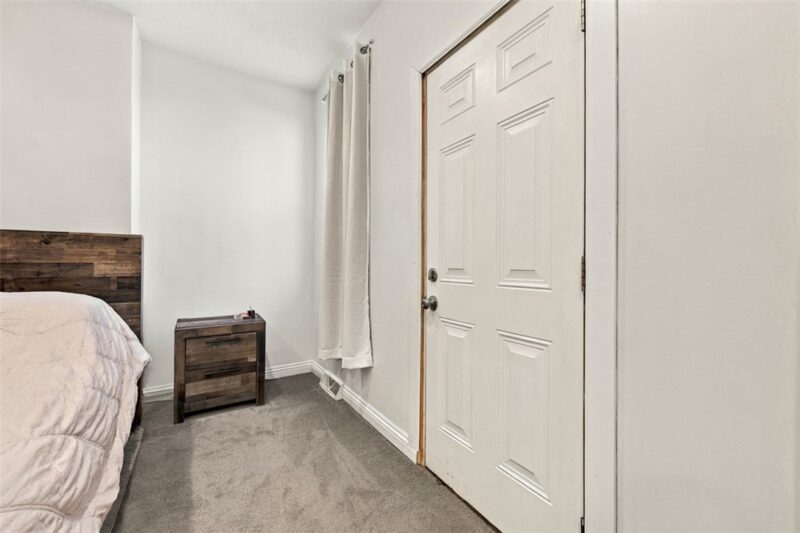 136 S 19th St — photo 7