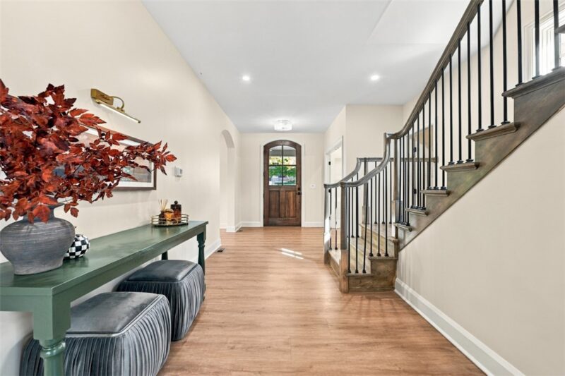 336 Thorn St — photo 7