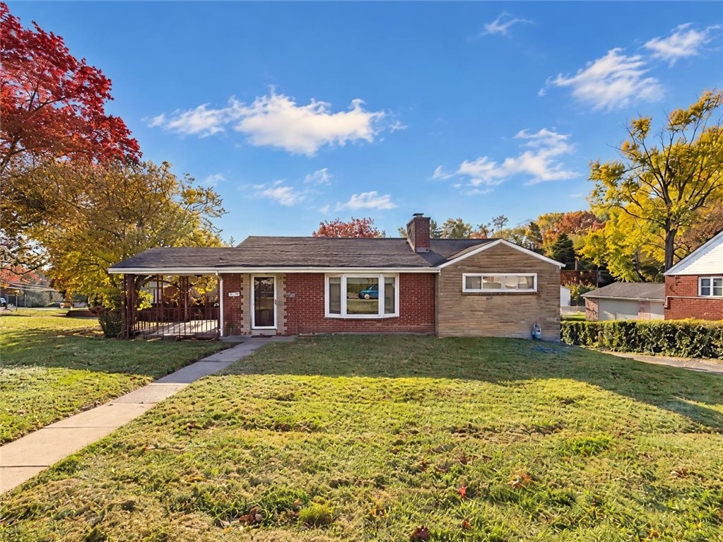 1143 Greentree Rd — photo 1