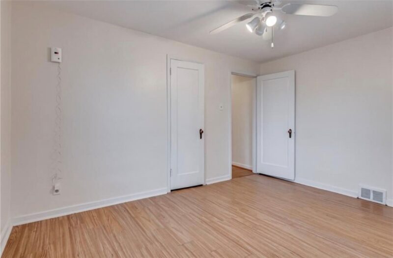 1453 Woodbine St — photo 4