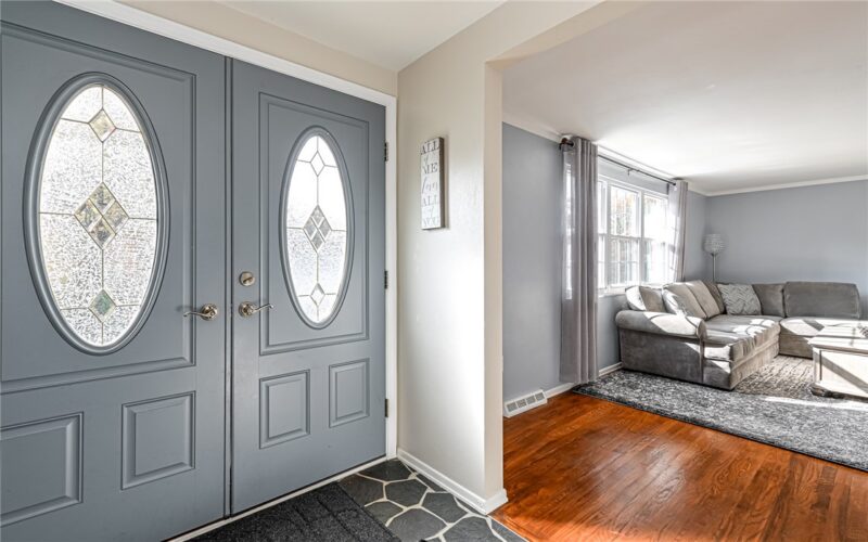 506 Mohican Ave — photo 2
