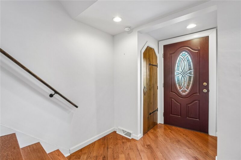 436 Connor St — photo 6