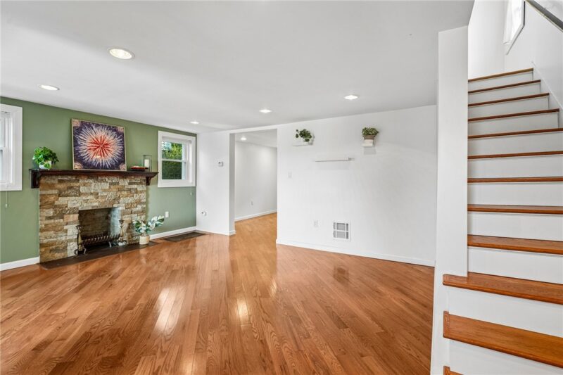 436 Connor St — photo 7
