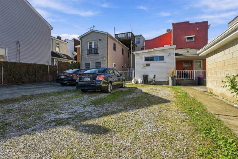 109 S 13th St — photo 5
