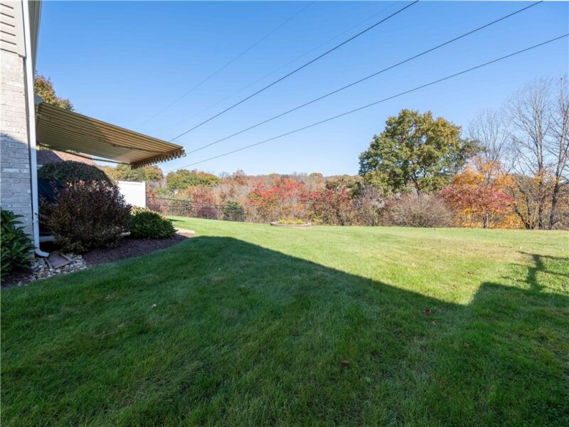 608 Crestview Ln — photo 4