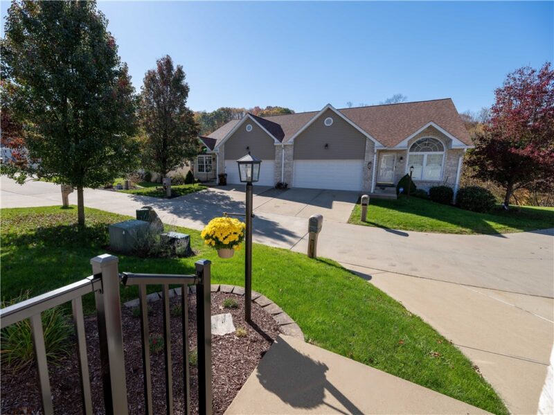 608 Crestview Ln — photo 8