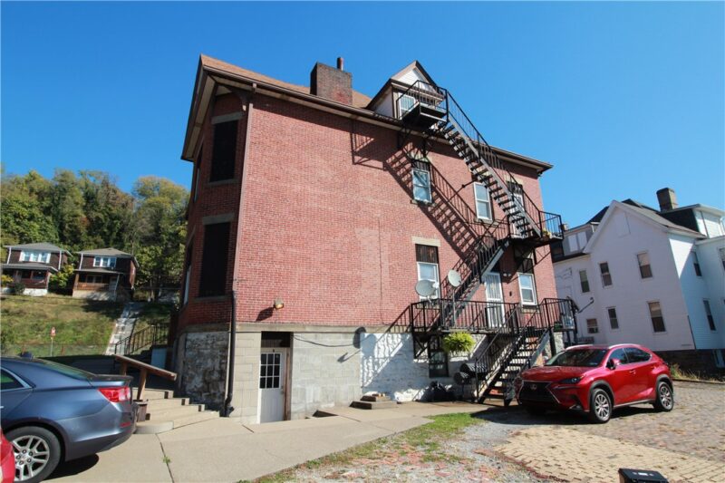 2504 S Braddock Ave — photo 3