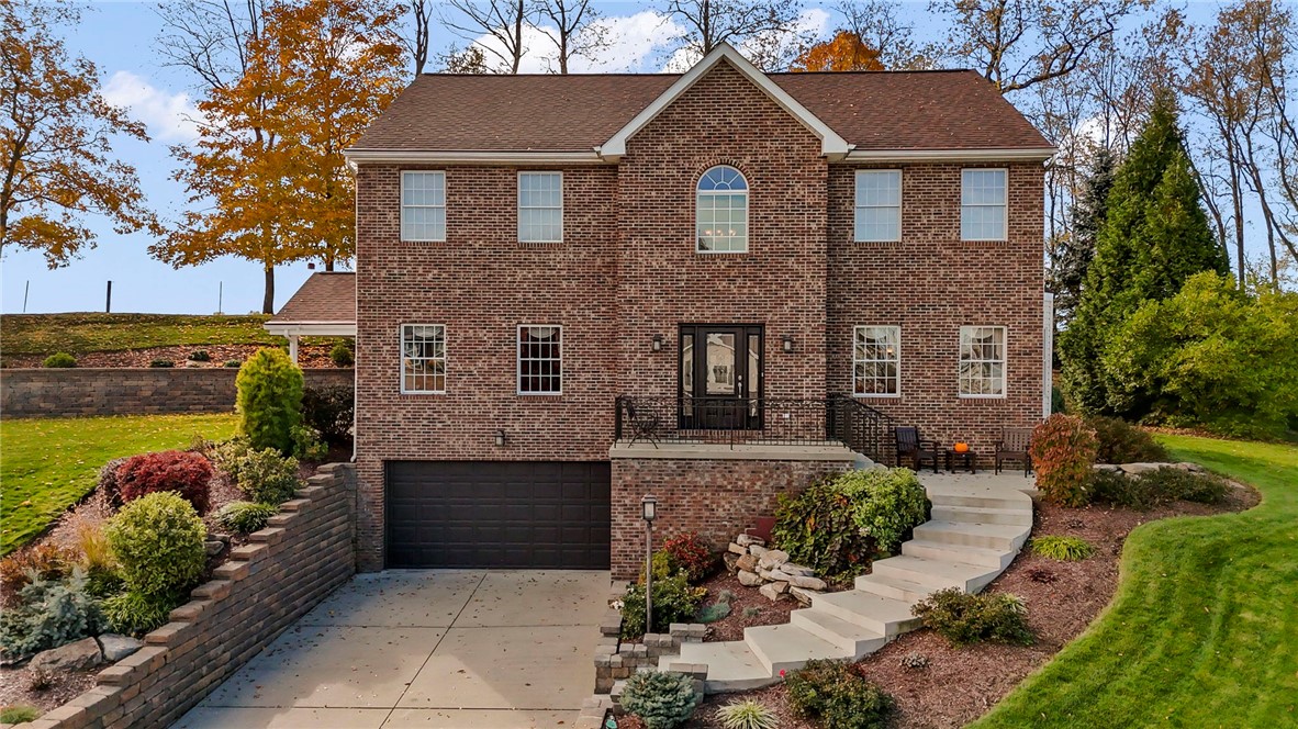 136 Lake Colony Drive — photo 1