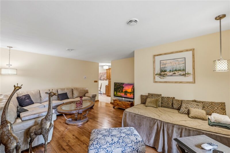 3439 Ivanhoe Rd — photo 8