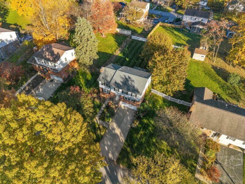 8649 Breezewood DRIVE — photo 3
