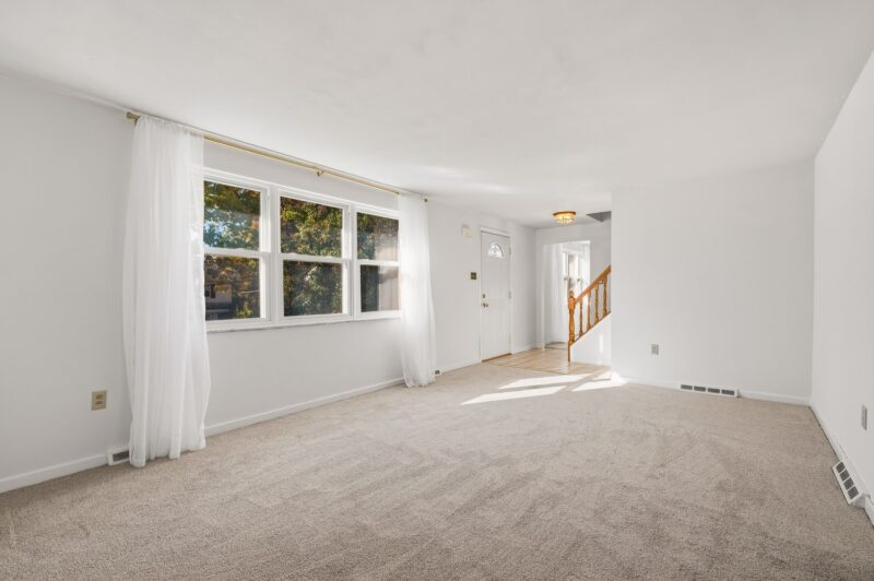 8649 Breezewood DRIVE — photo 5