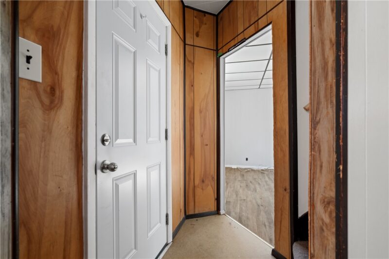 302 Lowell Street — photo 2