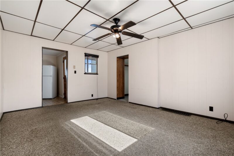 302 Lowell Street — photo 5