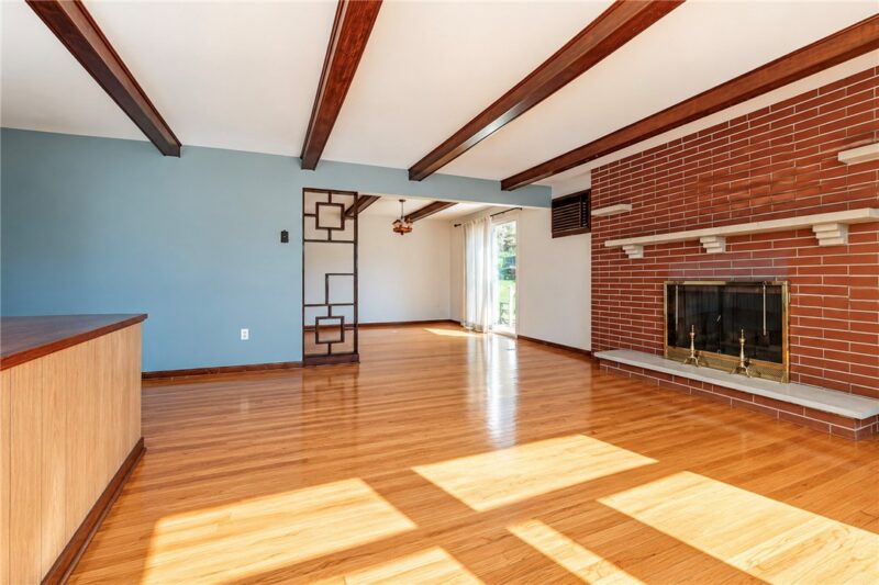 1352 Route 519 — photo 3
