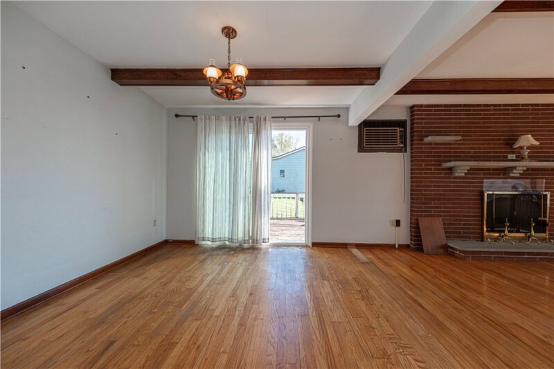 1352 Route 519 — photo 5