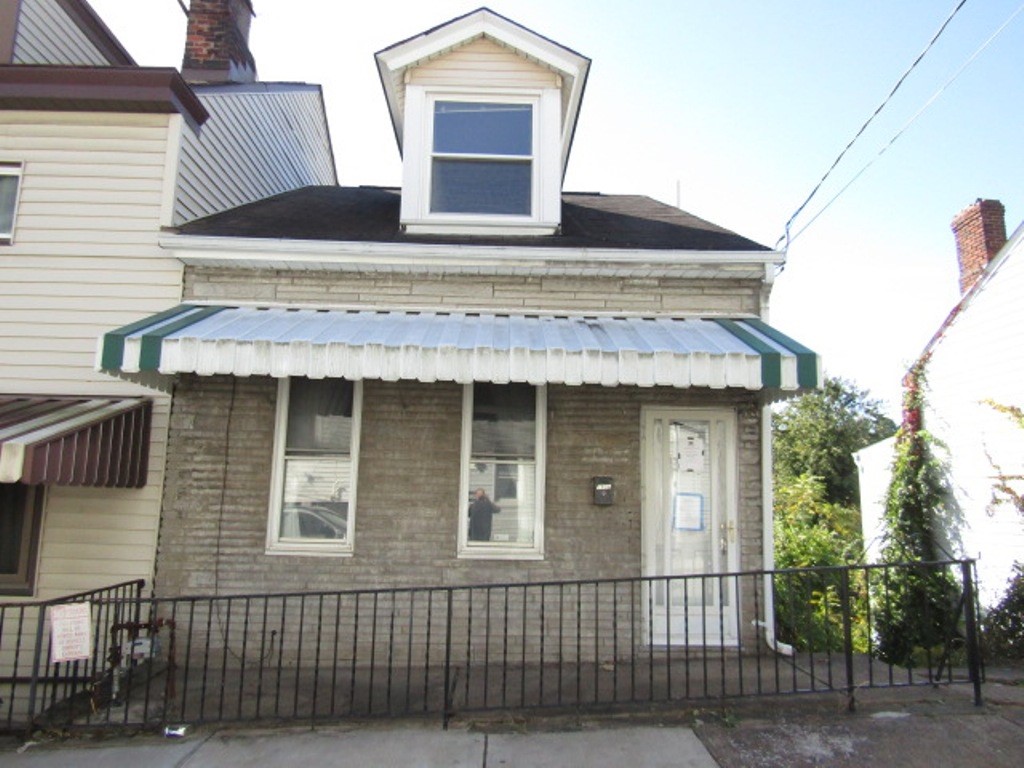 1908 Saint Paul St — photo 1