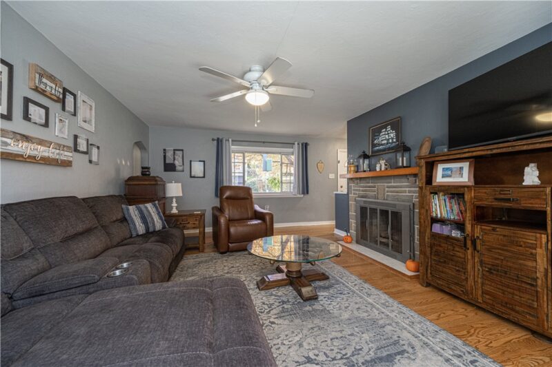 125 Hillendale Rd — photo 4