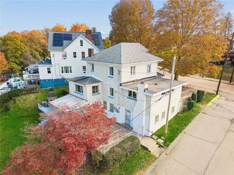 914 Broadway Ave — photo 3