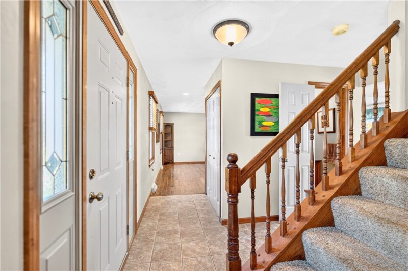 109 Birchwood Way — photo 4