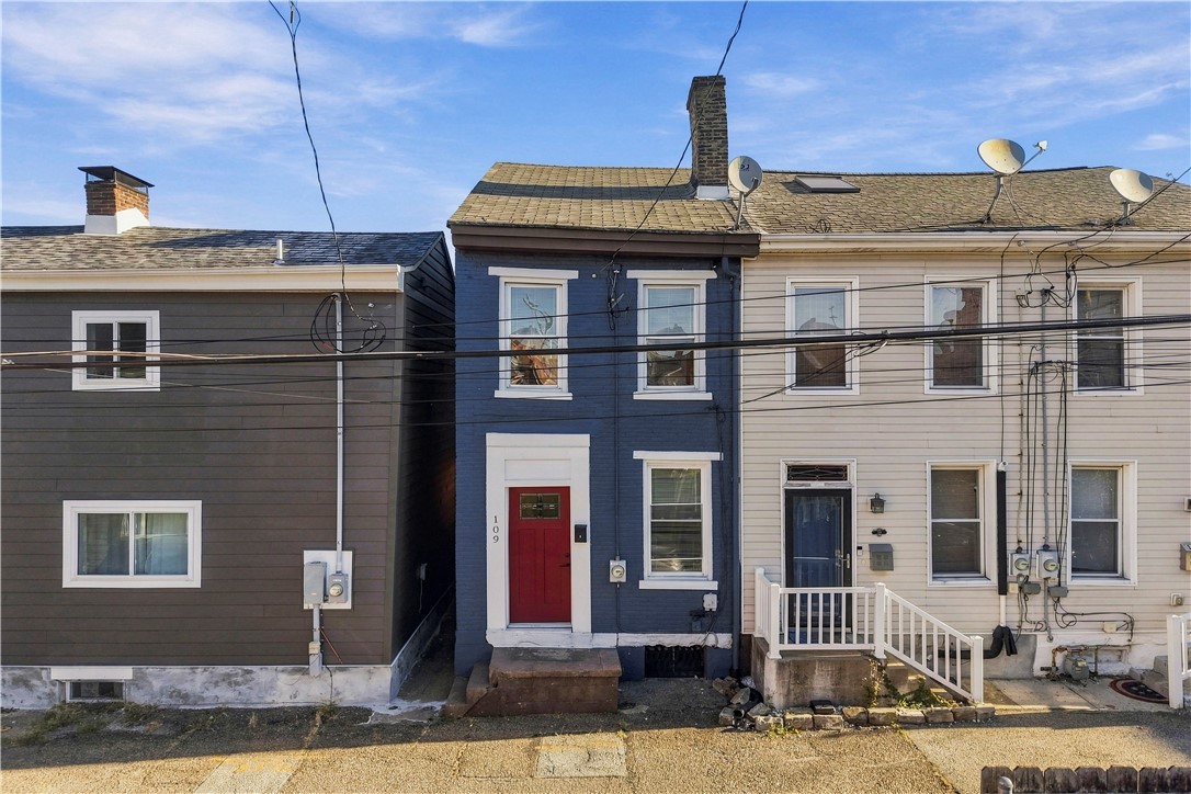 109 43rd 1/2 Street — photo 1