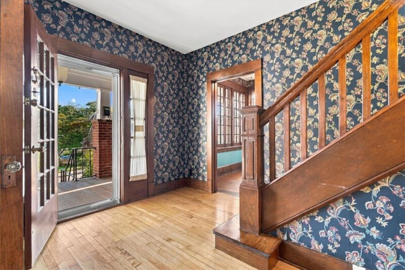 4079 Cambronne St — photo 5