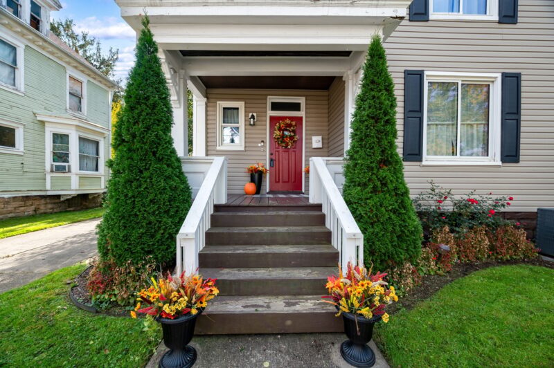 405 Eau Claire STREET — photo 4