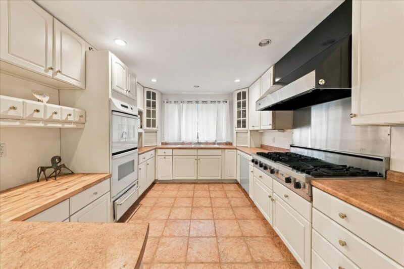 160 Highland Road — photo 4