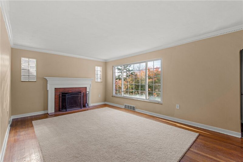 167 Markham Drive — photo 6
