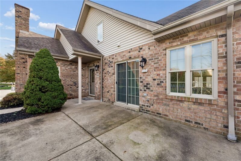 2531 Red Oak Court — photo 2