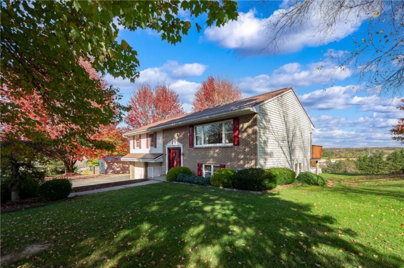 133 Hannahstown Rd — photo 2