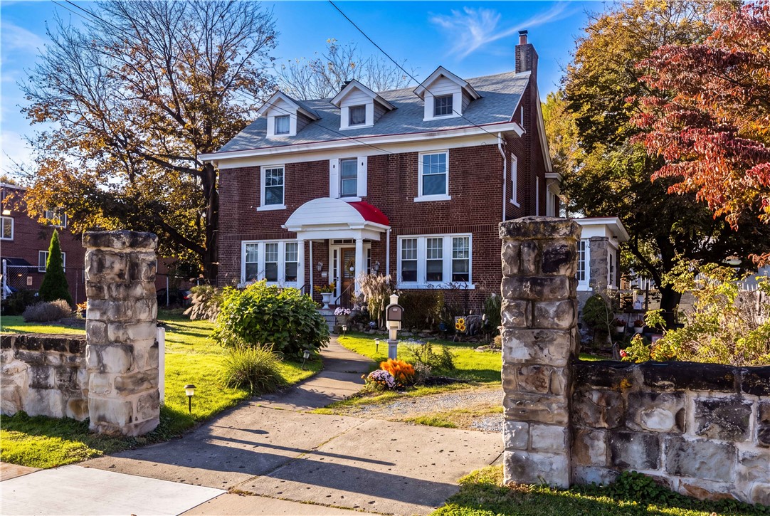 150 S Euclid Ave — photo 1