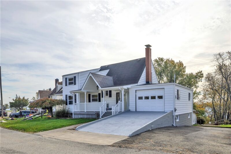707 Clearview Dr — photo 3