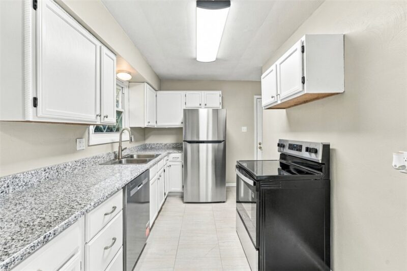 4612 Sardis Rd — photo 4
