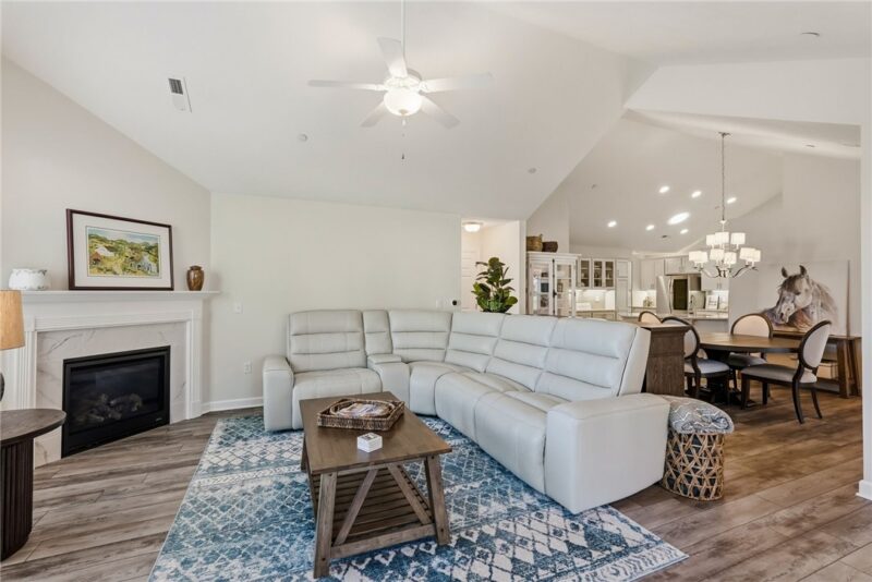 6131 Heatherfield Court — photo 6