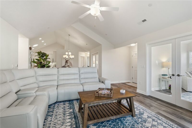 6131 Heatherfield Court — photo 7