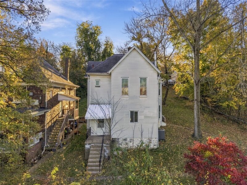 3009 Universal St — photo 2