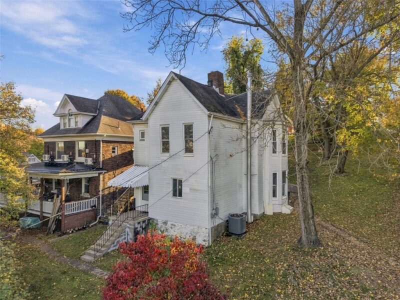 3009 Universal St — photo 4