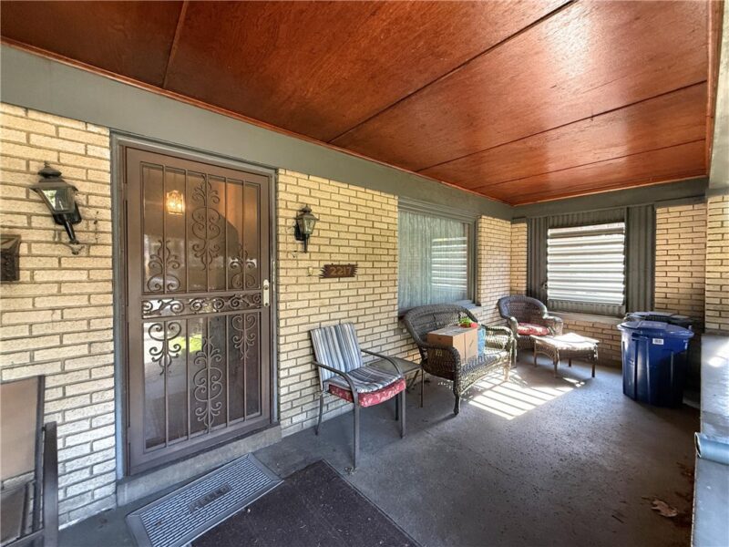 2217 Los Angeles Ave — photo 3
