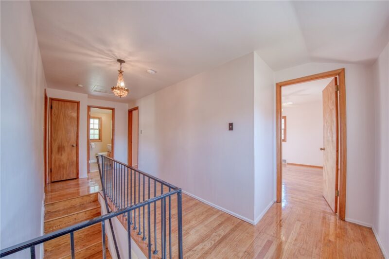 452 Grace St — photo 5